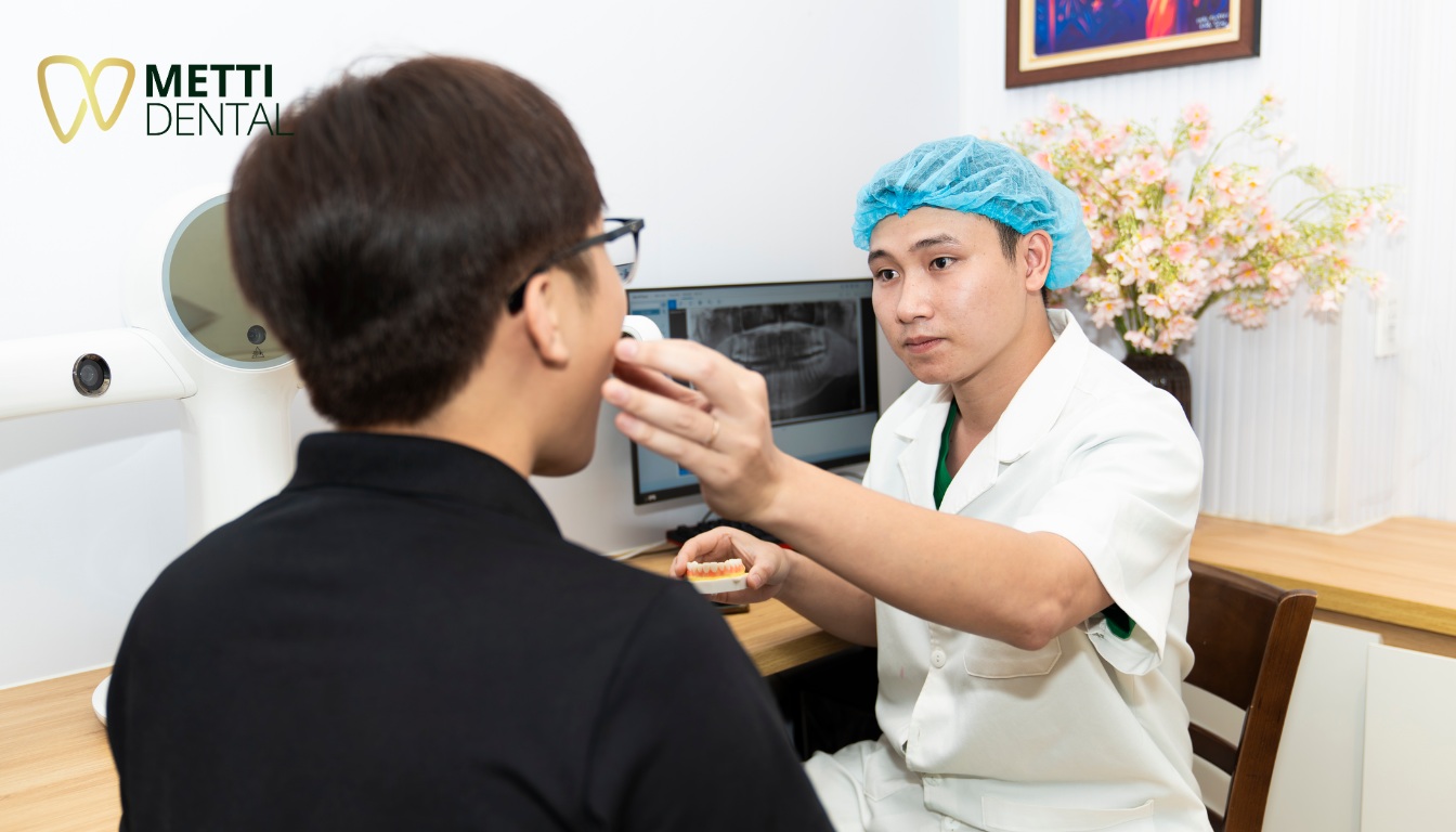 Trồng răng Implant và quy trình thực hiện cùng công nghệ hiện đại đảm bảo an toàn.